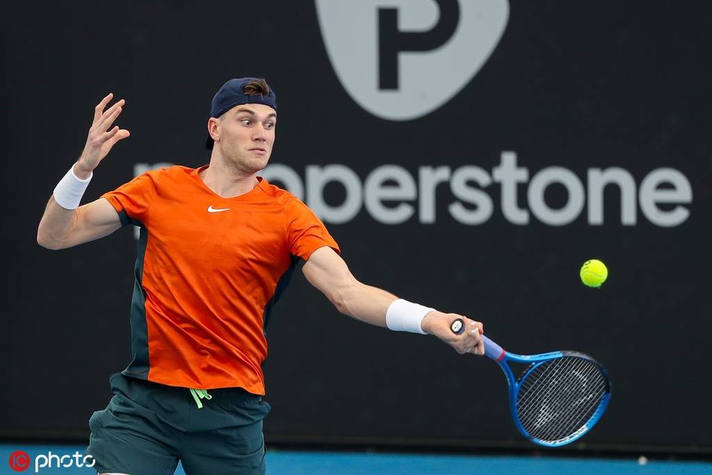 么本场姆伯 么本场姆伯