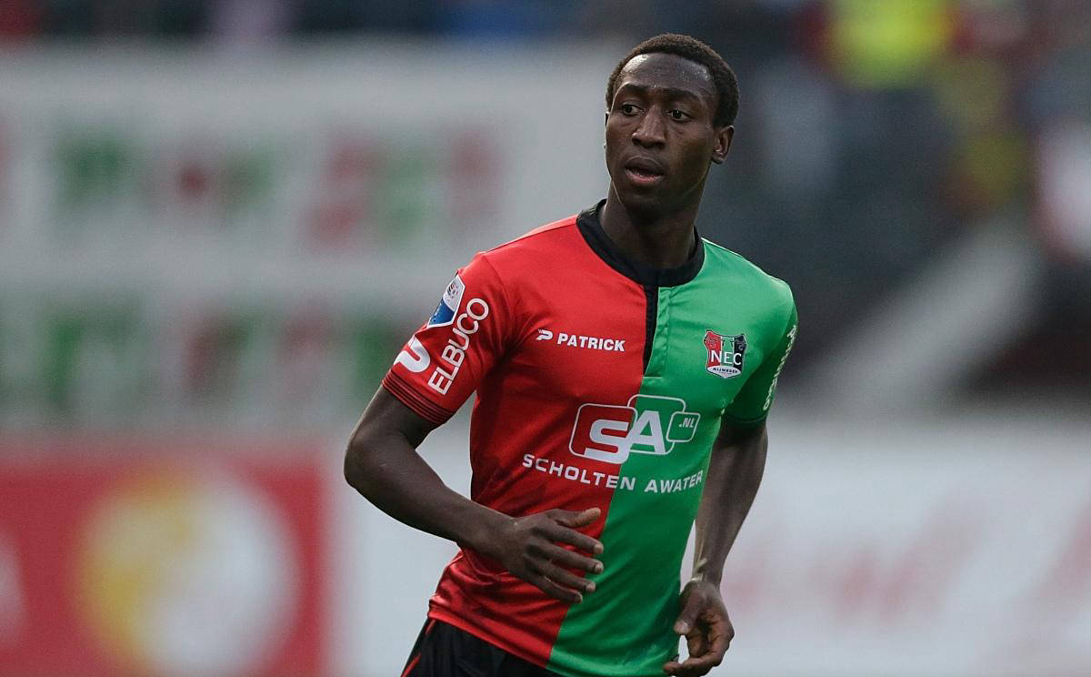 的表现却差 的表现却差