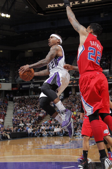 国安中场的 国安中场的