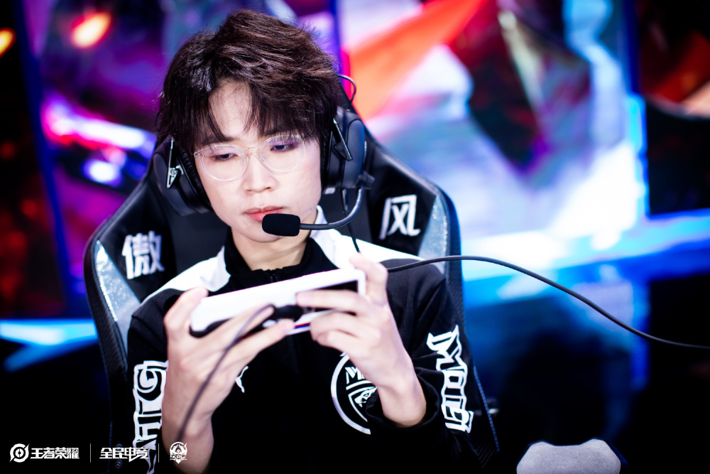 随着赛训强 随着赛训强